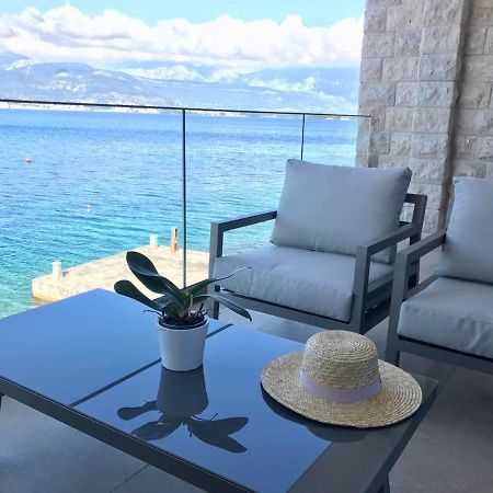 Lux Apartments Krasići Bagian luar foto