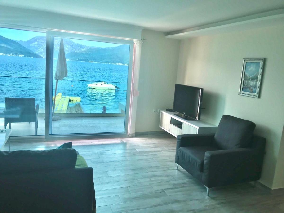 Lux Apartments Krasići Bagian luar foto