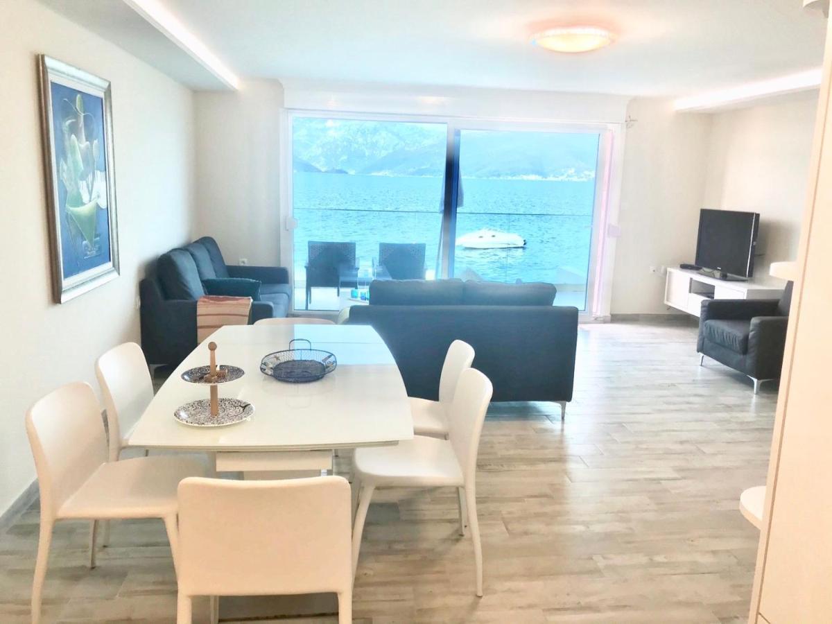 Lux Apartments Krasići Bagian luar foto