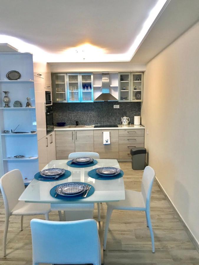 Lux Apartments Krasići Bagian luar foto