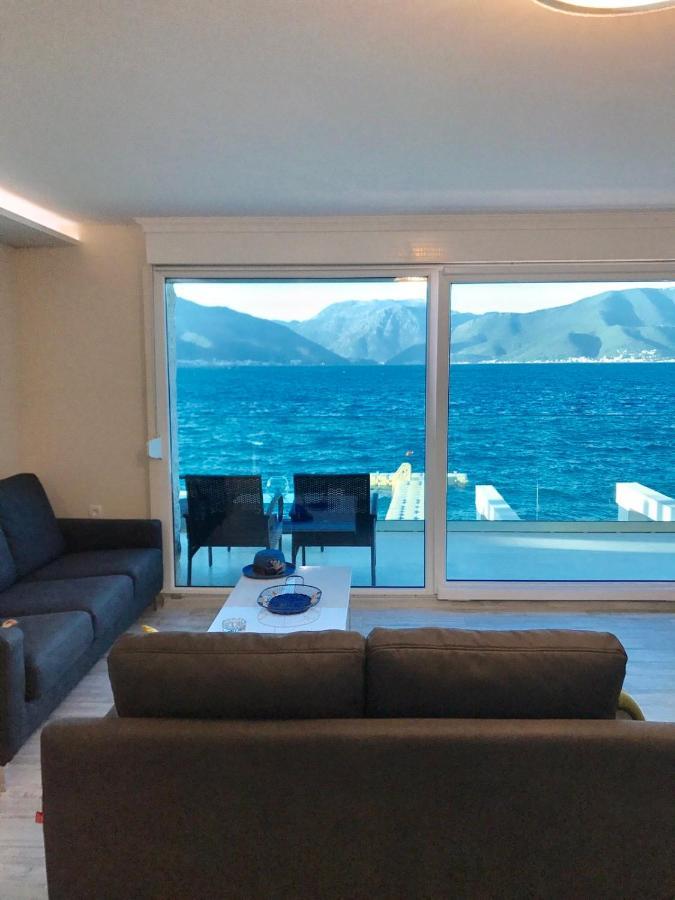 Lux Apartments Krasići Bagian luar foto