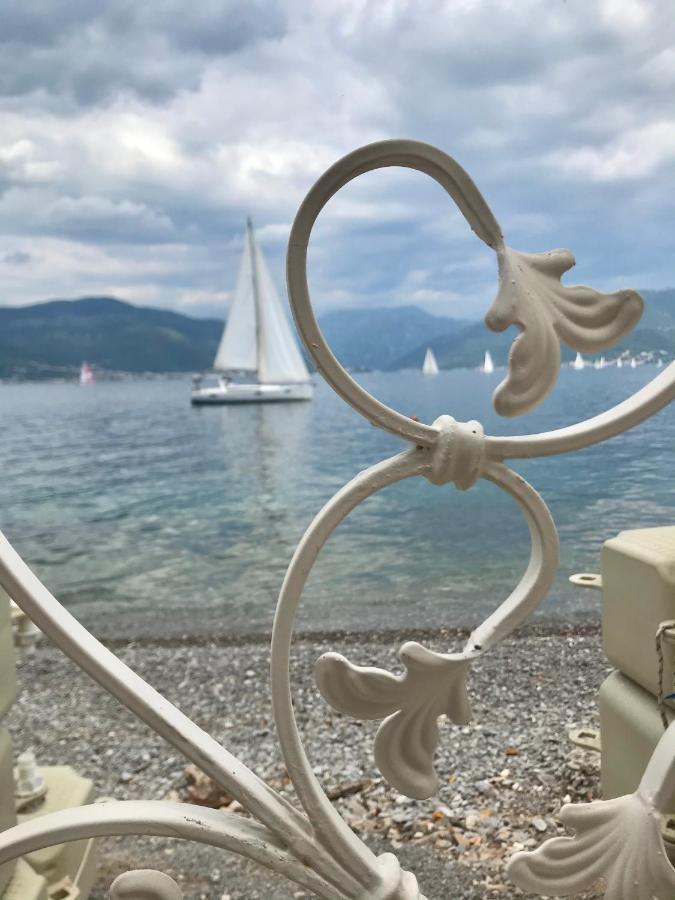 Lux Apartments Krasići Bagian luar foto